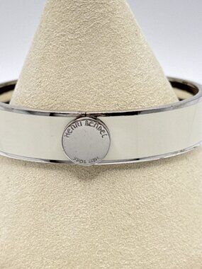 Henri Bendel Bracelet Centennial Stripe Silver Tone Cream Enamel Hinged Size 7